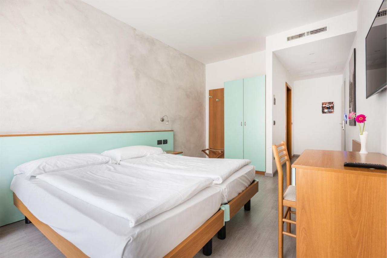 Hotel De Nac Torbole Sul Garda Exterior foto