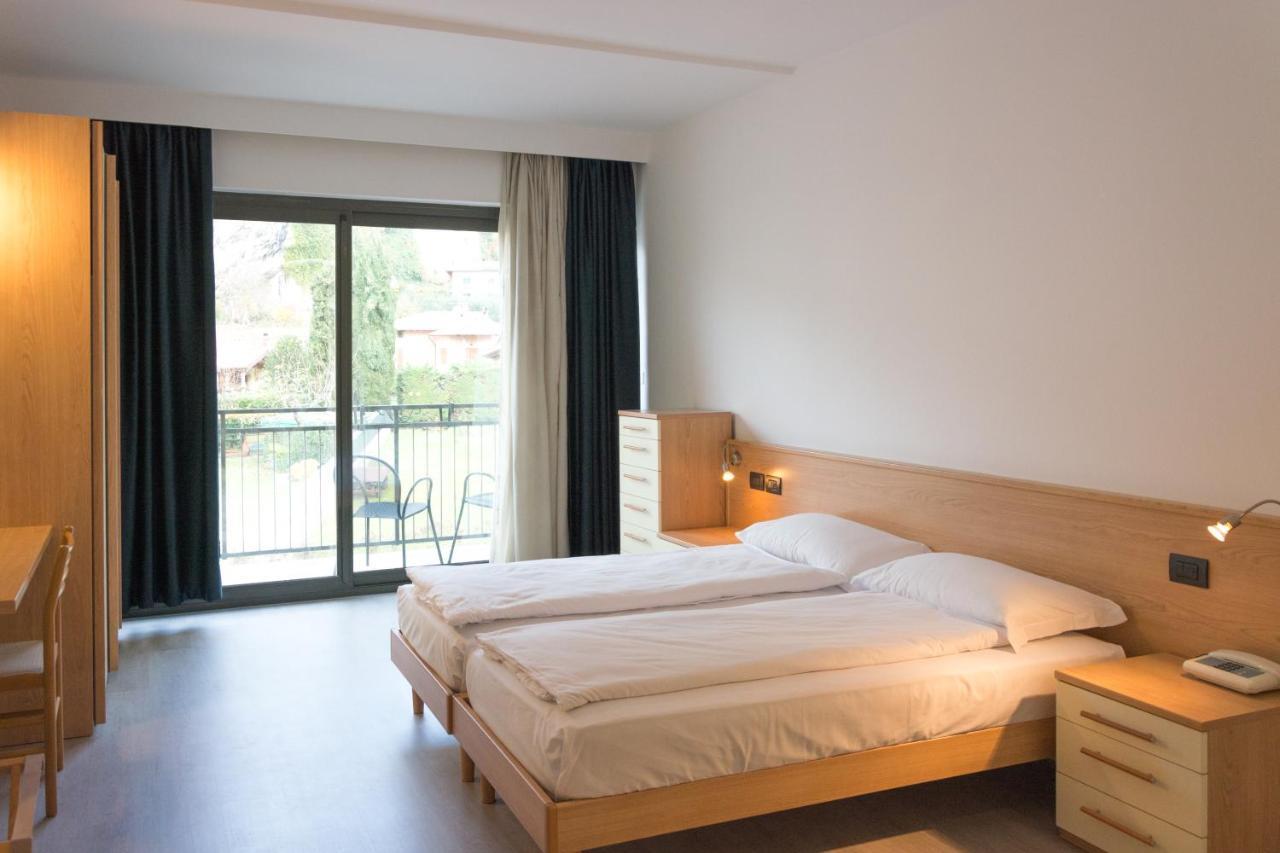 Hotel De Nac Torbole Sul Garda Exterior foto